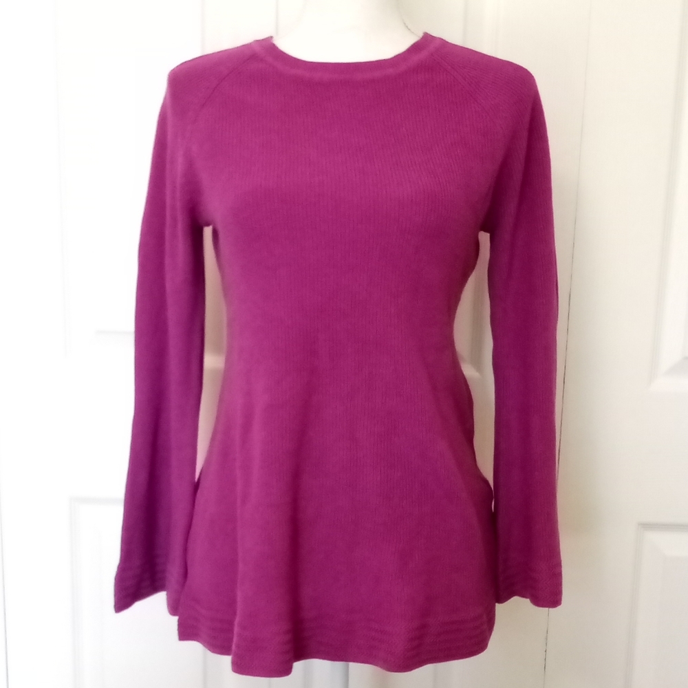 NWOT Isaac Mizrahi XS Peplum Sweater Bell Sleeves